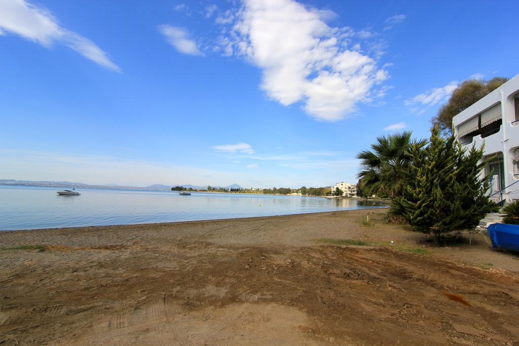 Eretria Beach Apartments Eksteriør billede