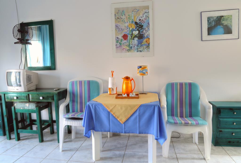 Eretria Beach Apartments Eksteriør billede