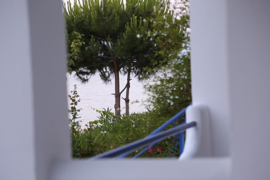 Eretria Beach Apartments Eksteriør billede
