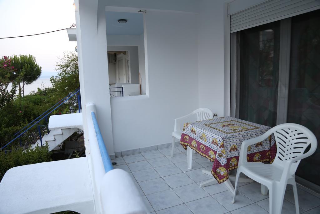 Eretria Beach Apartments Eksteriør billede